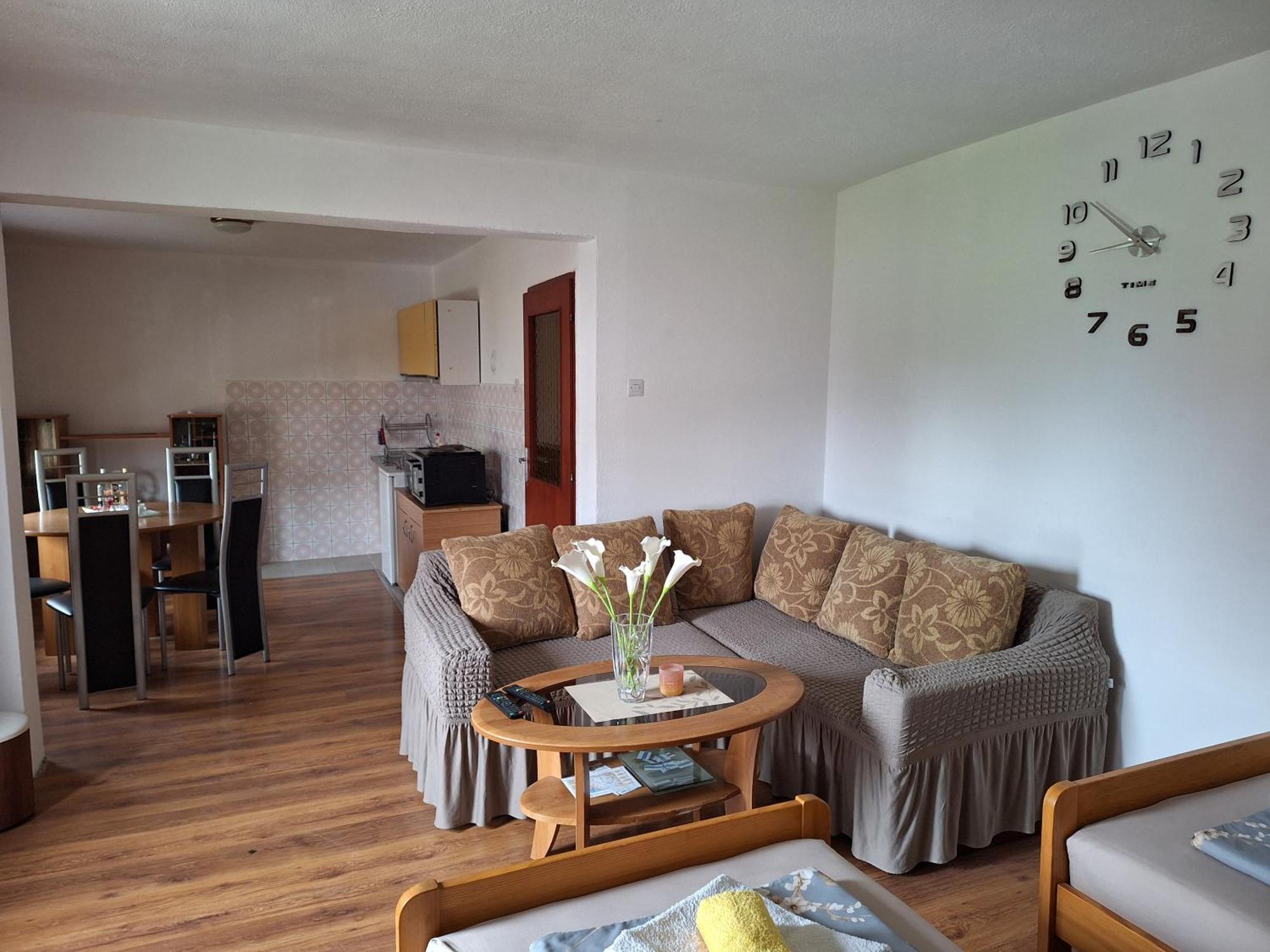 Aki Apartamento Drvar Exterior foto